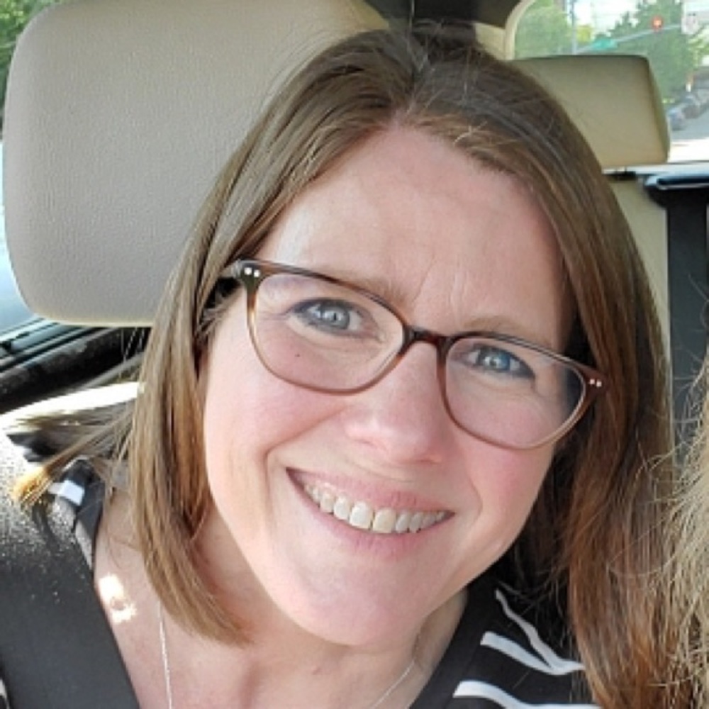 Meet your Posher, Cynthia